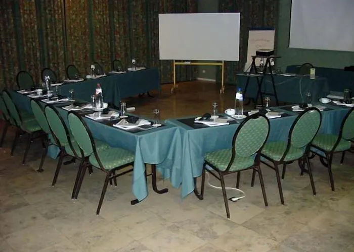 Отель Chateau De Limont