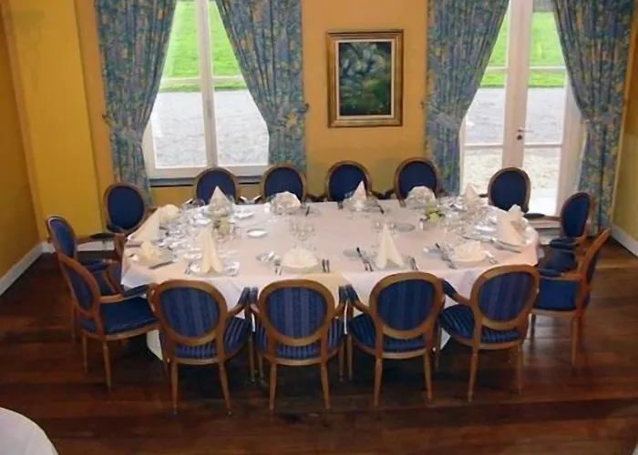 Отель Chateau De Limont 3*