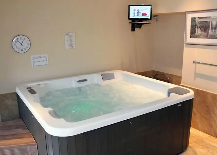 Отель Chateau De Limont 3*