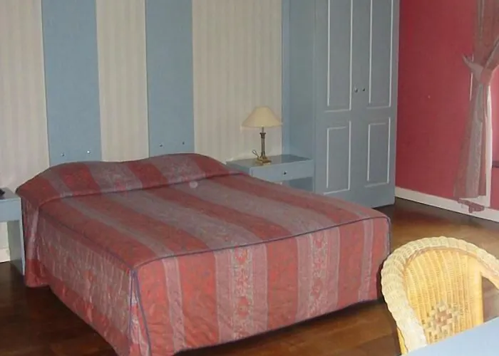 Отель Chateau De Limont 3*