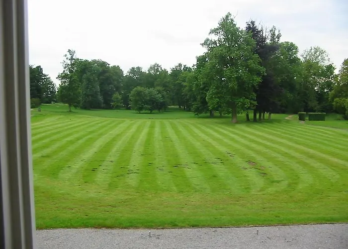 Chateau De Limont Отель 3*